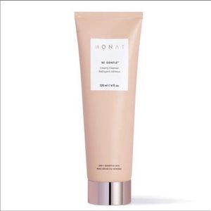 NWT - MONAT Be Gentle Cleanser
